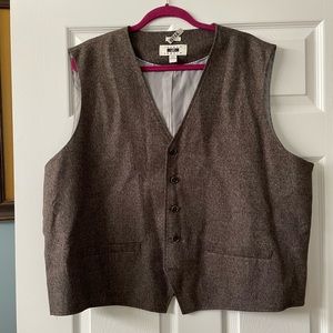 Men’s vest size 3X